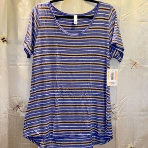 NWT Classic tee from LuLaRoe. Size Large.